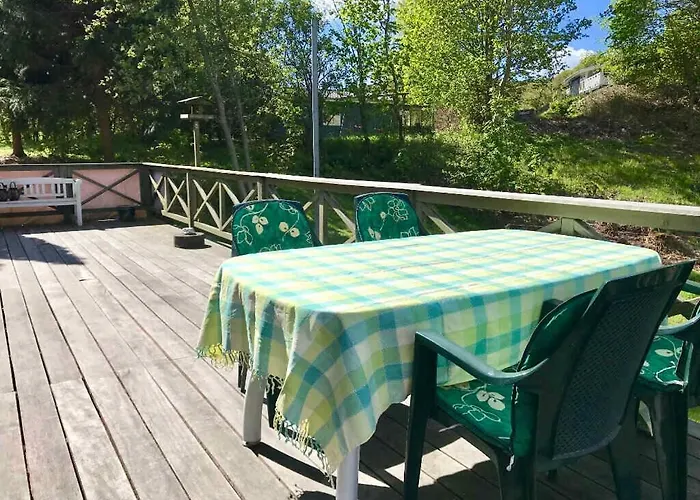 Cozy On Large Plot *